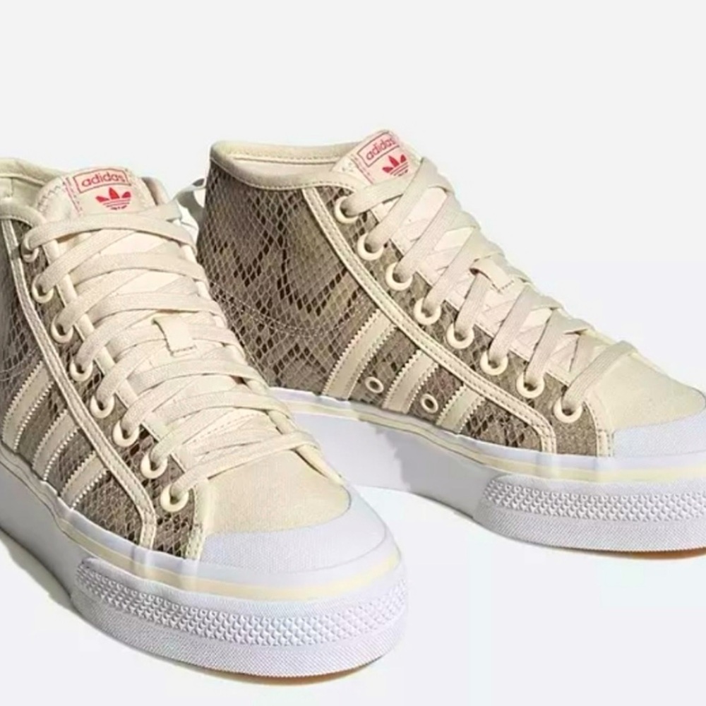 Beige/Brown snake skin style Nizza Adidas hightop sneakers size women’s 9.5